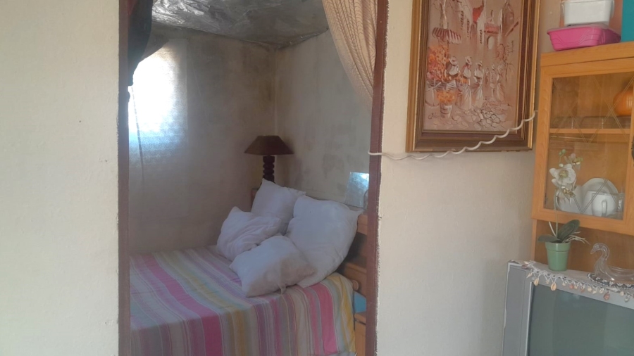 7 Bedroom Property for Sale in Nomzamo Western Cape